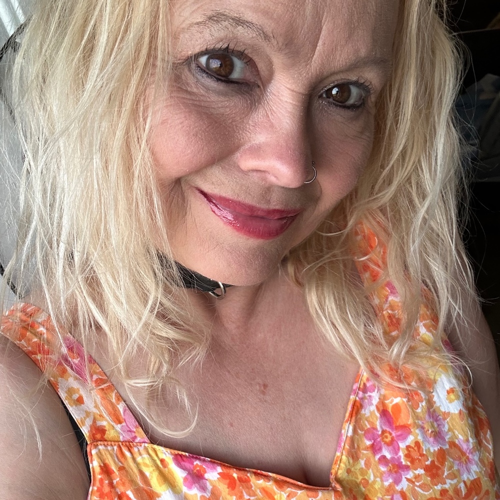 Meet your Posher, Pamela